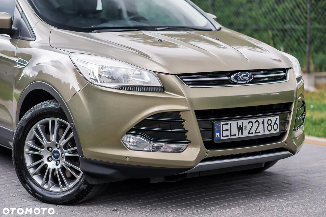 Ford Kuga 2.0 TDCi 2x4 Titanium - 11