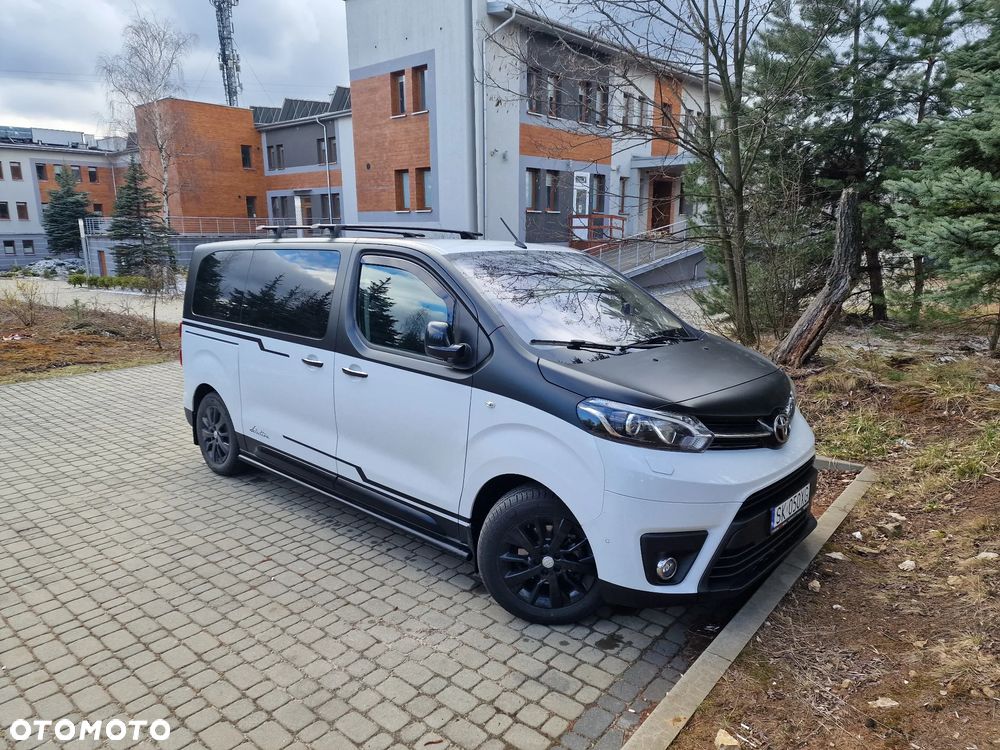 Toyota ProAce Kombi 2.0 D-4D Medium 2,8t - 15