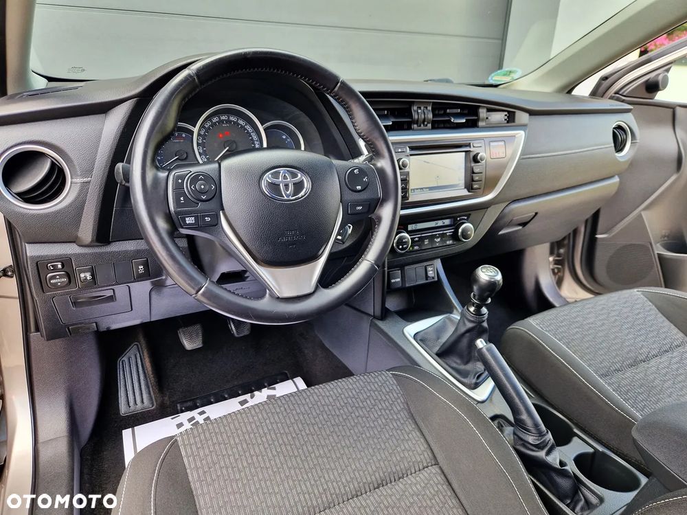 Toyota Auris 1.6 Valvematic Edition - 15