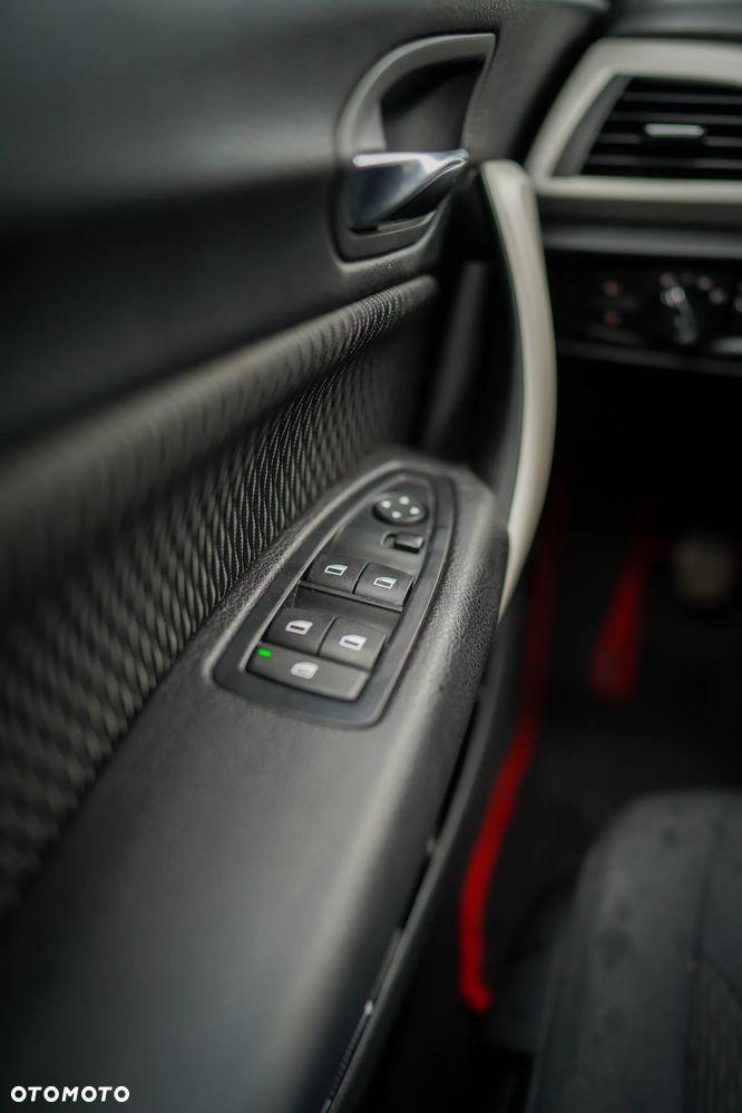 BMW Seria 1 114d - 23