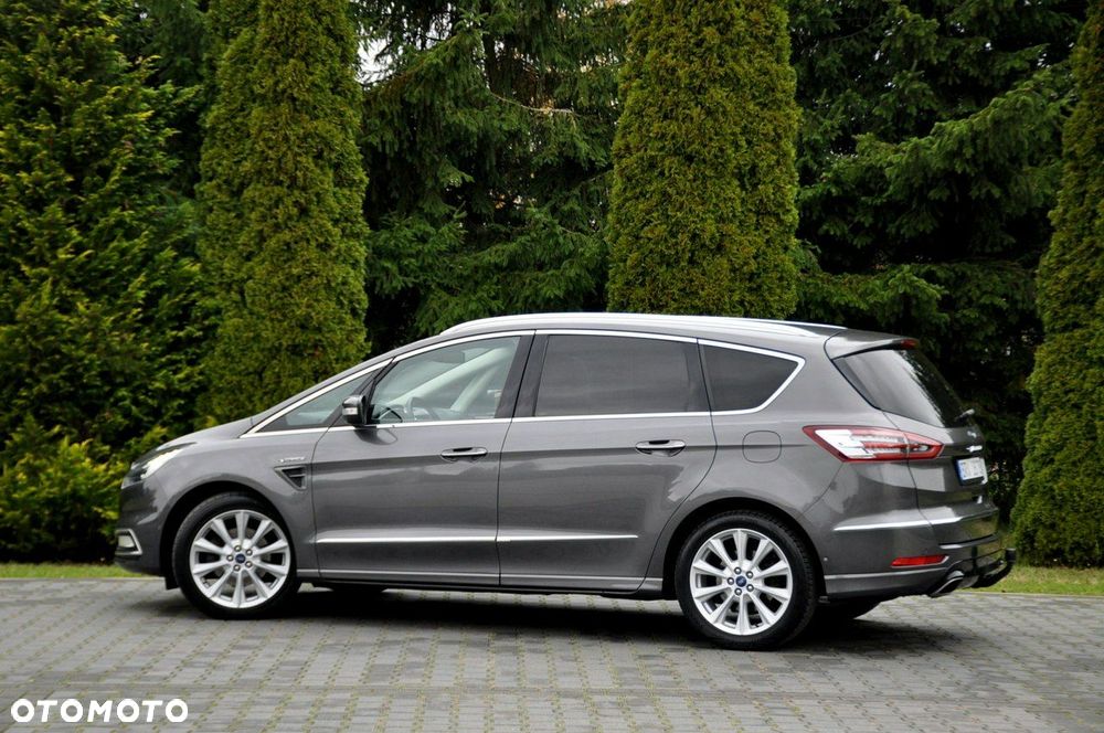 Ford S-Max - 13