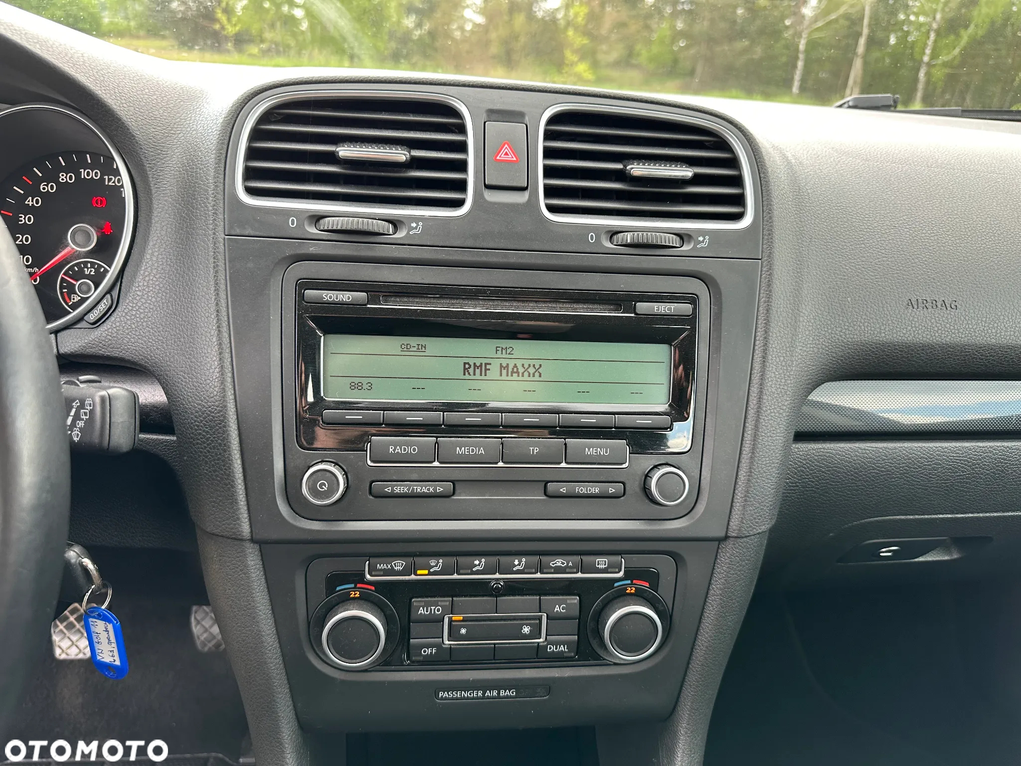 Volkswagen Golf 1.6 TDI DPF BlueMotion Technology Trendline - 23