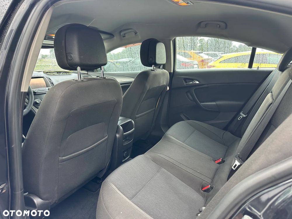 Opel Insignia CT 2.0 CDTI - 10