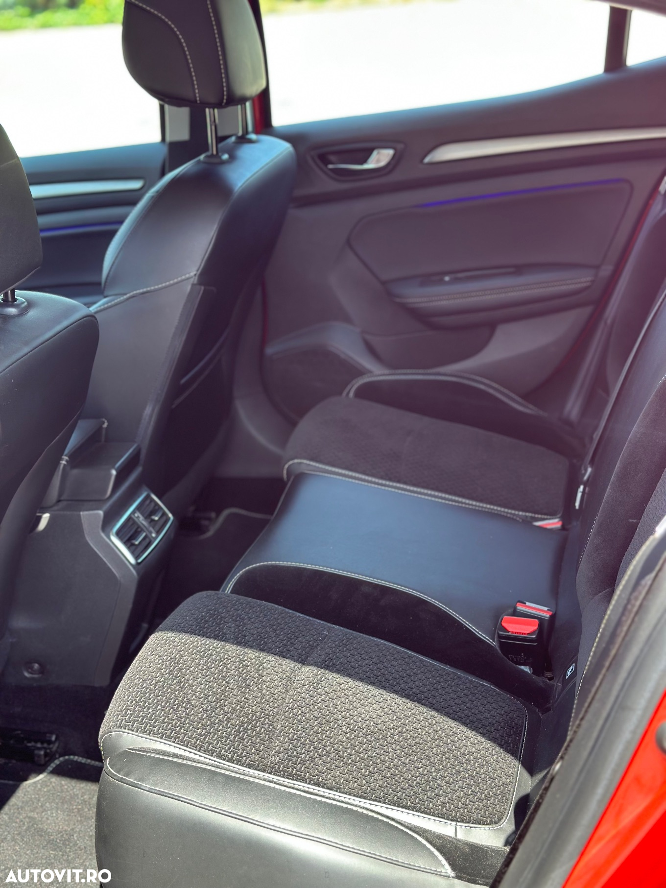 Renault Megane ENERGY TCe 130 INTENS - 15