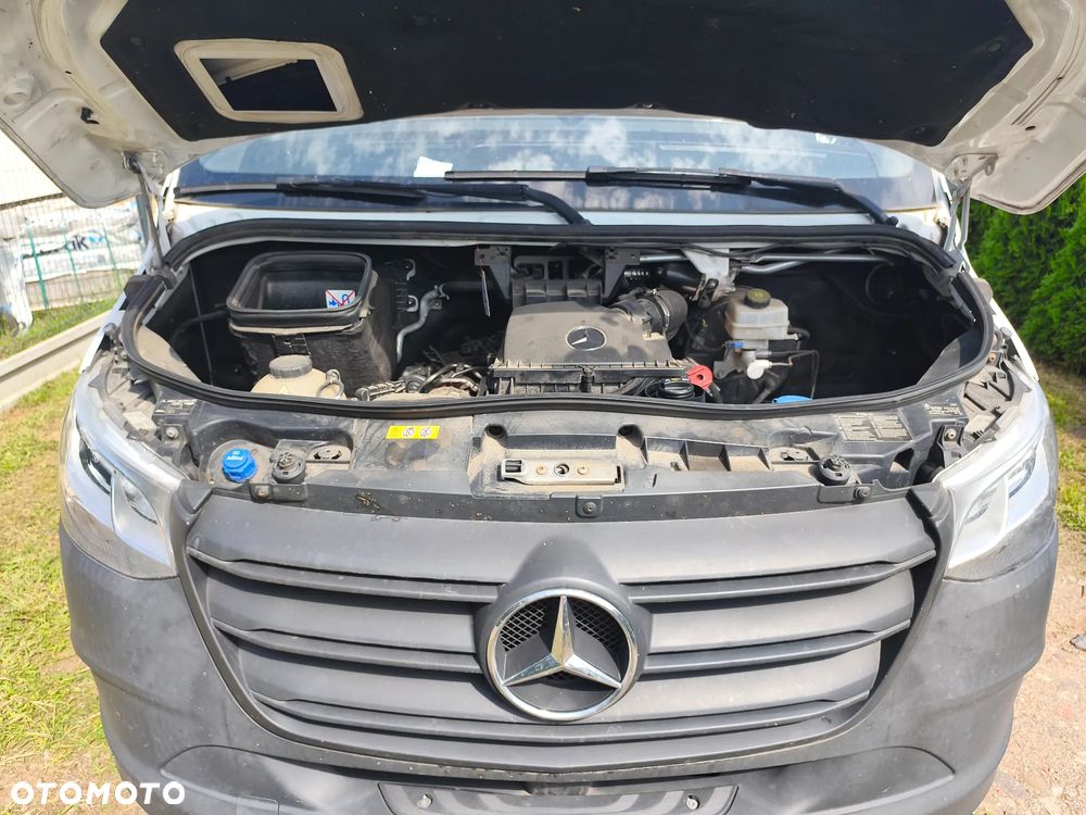 Mercedes-Benz Sprinter - 23