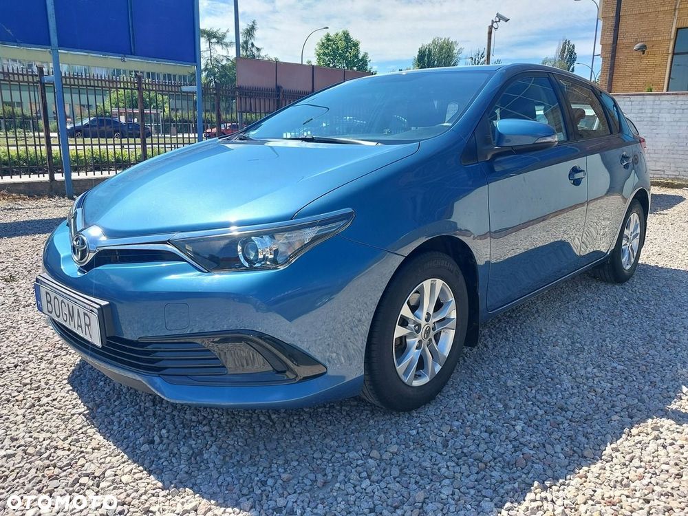 Toyota Auris 1.33 VVT-i Active - 4