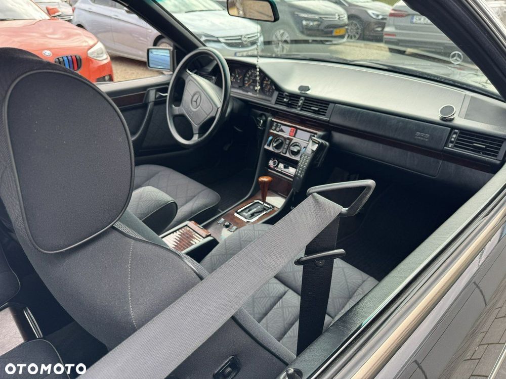 Mercedes-Benz Klasa E - 16