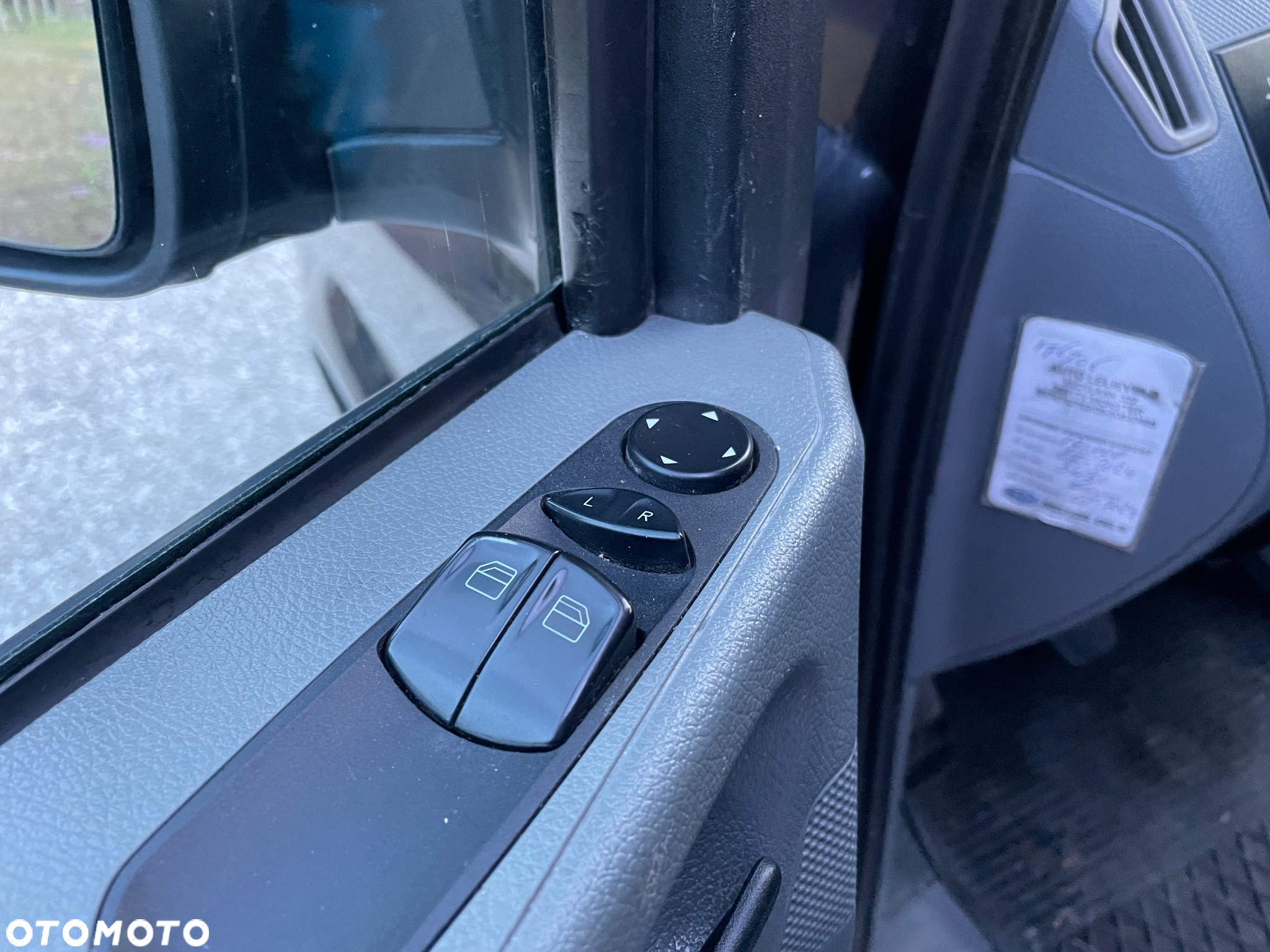 Mercedes-Benz Vito - 17