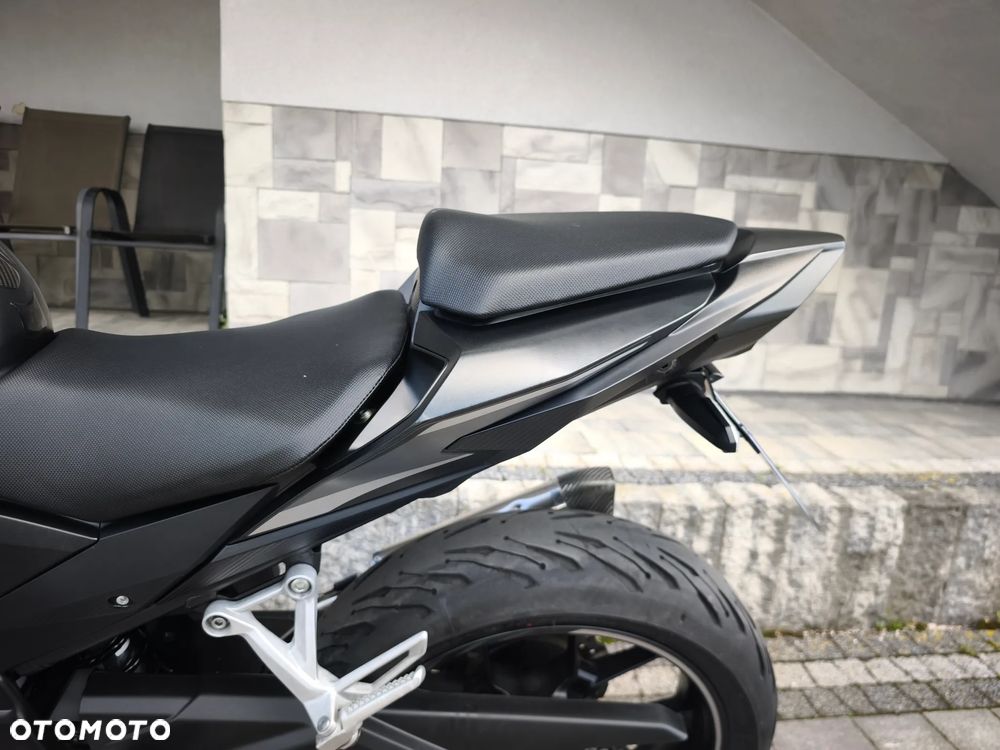 Honda CBR - 12