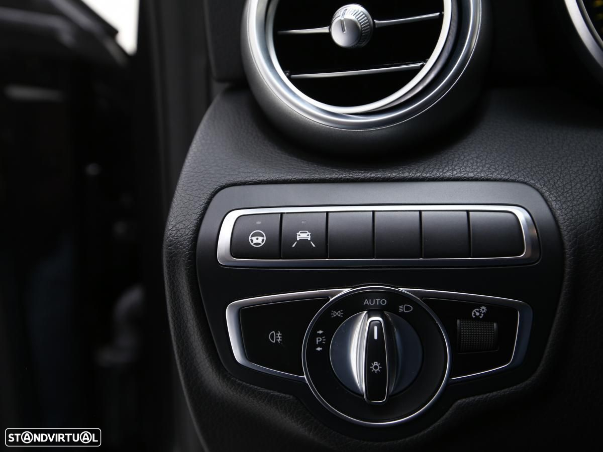 Mercedes-Benz E 300 de 4Matic T 9G-TRONIC AMG Line - 22