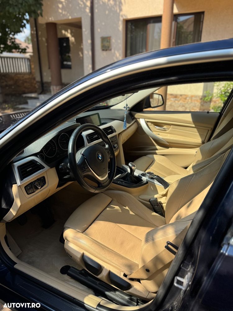 BMW Seria 3 320d EfficientDynamics Edition - 11