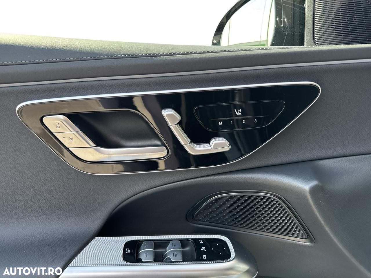 Mercedes-Benz E 300 4MATIC Aut. - 13