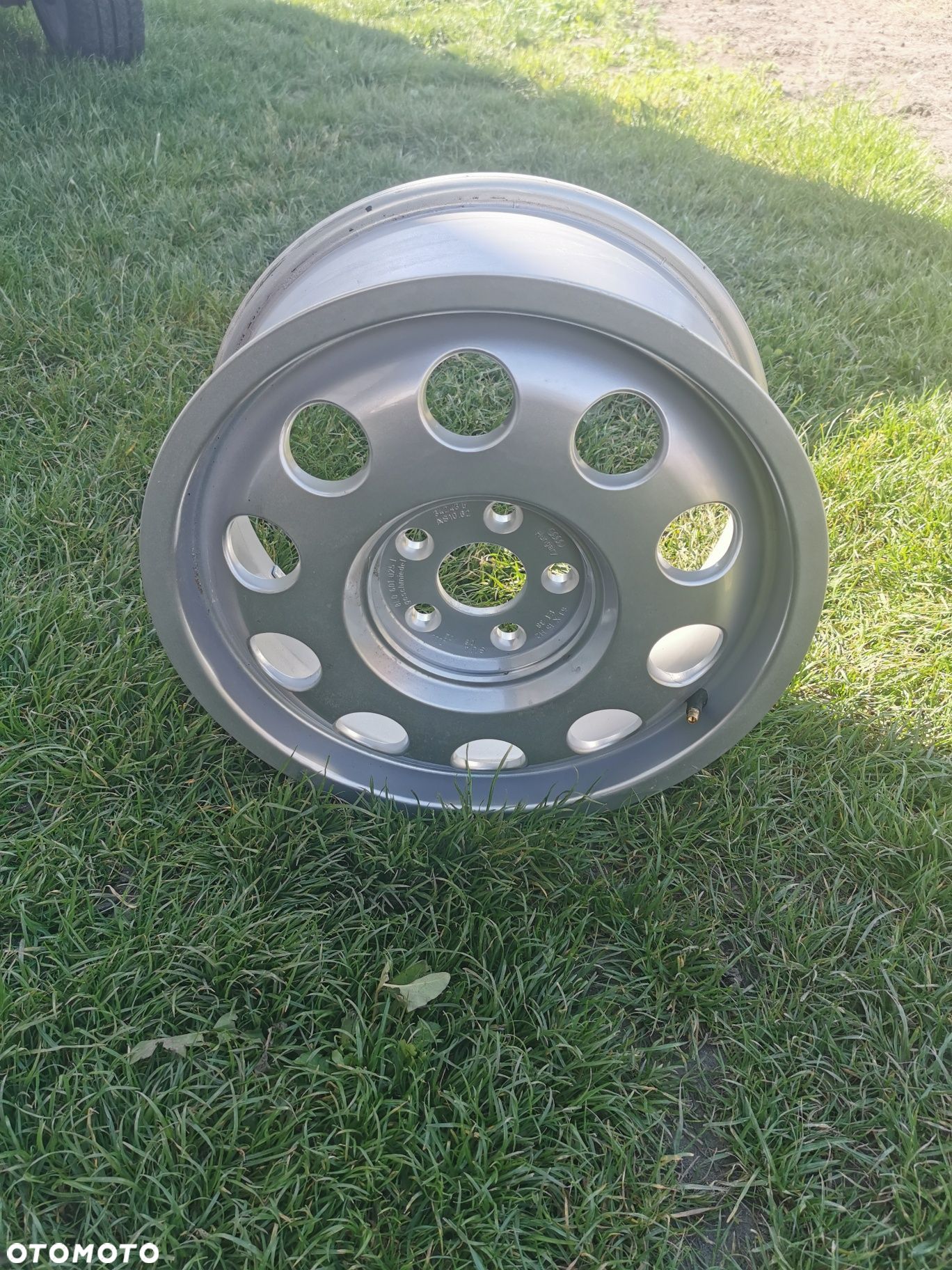 Felga Audi A3 6x15 ET38 8L0.601.025E  5x100 57.1 Nowa - 1