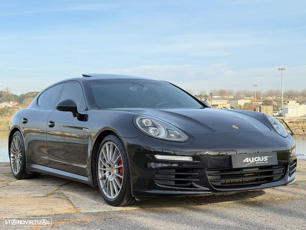 Porsche Panamera Standard - 1
