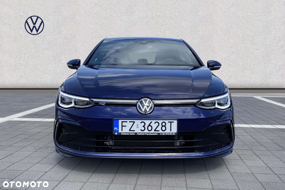 Volkswagen Golf - 8