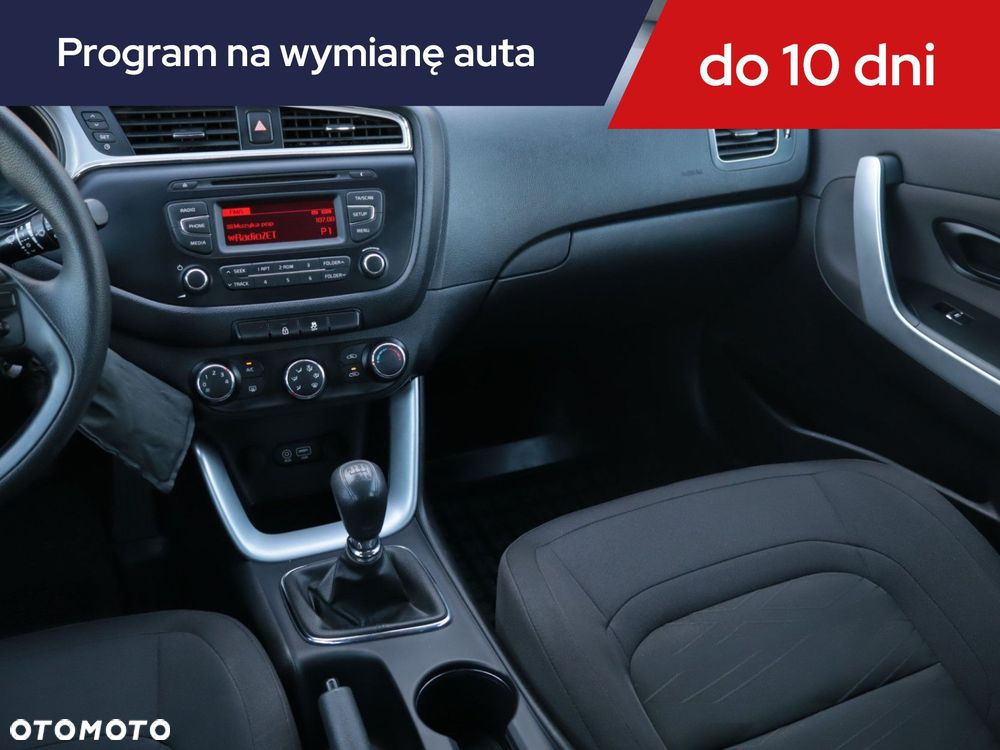 Kia Ceed - 10