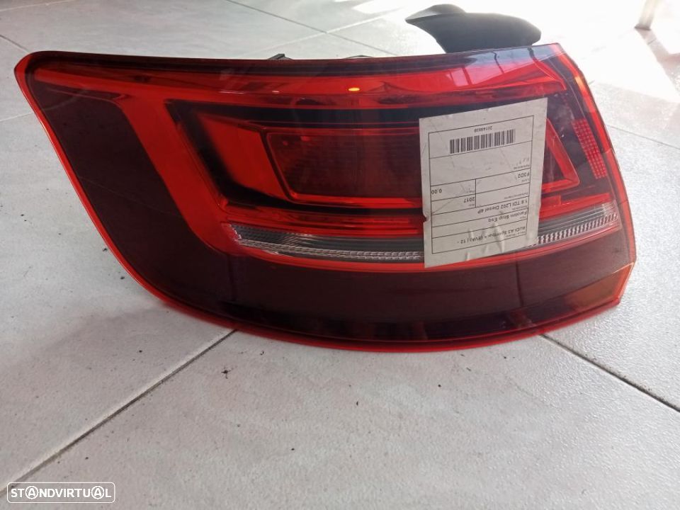 Farolim esquerdo Audi A3 8V / 8v4945069 - 1