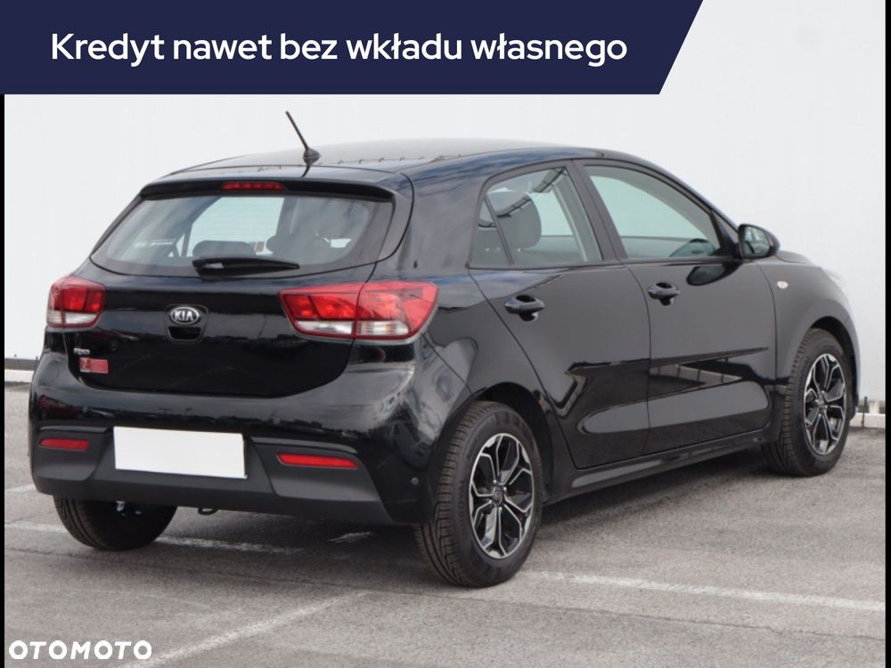 Kia Rio - 7