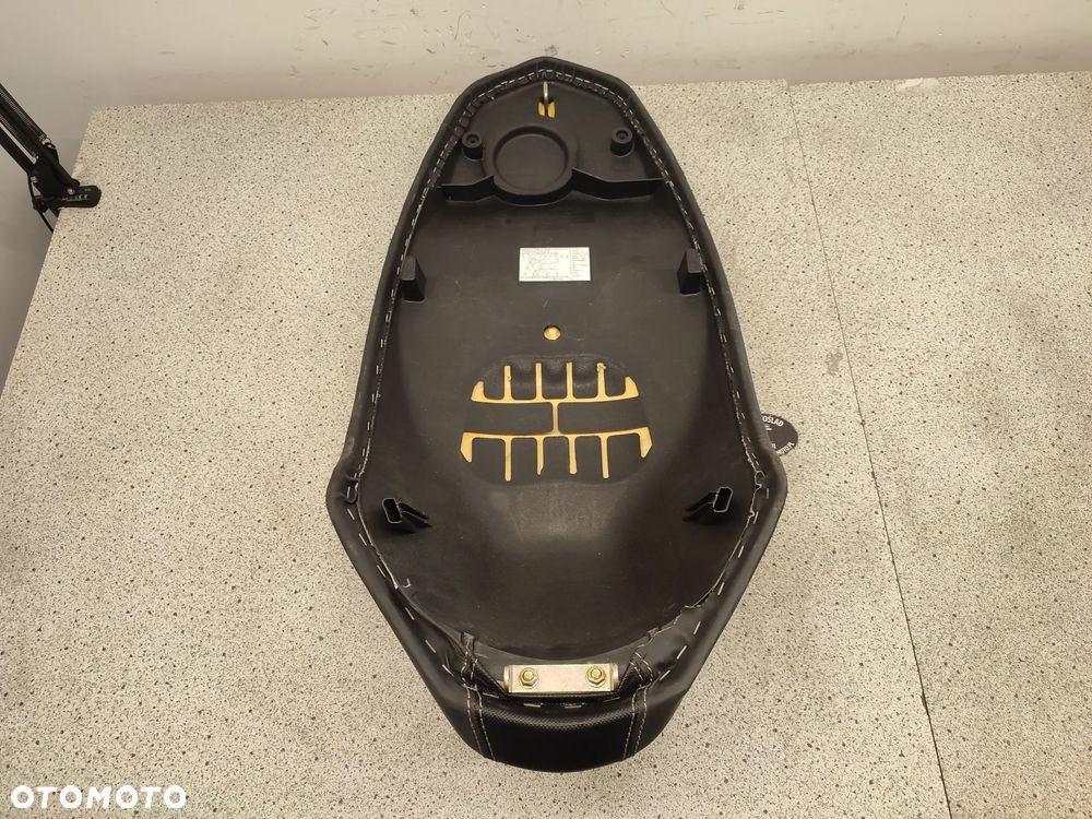 Kanapa, fotel, siedzenie Peugeot Kisbee 50 - 15