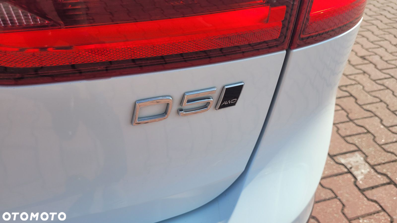 Volvo V90 Cross Country - 14