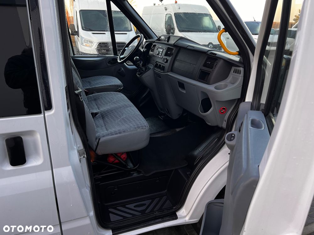 Ford Transit Autobus 17 osobowy - 21