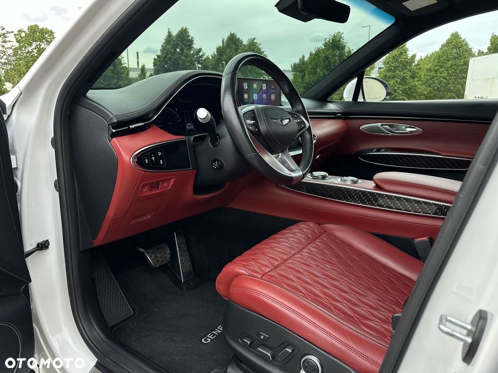 Genesis GV70 - 14