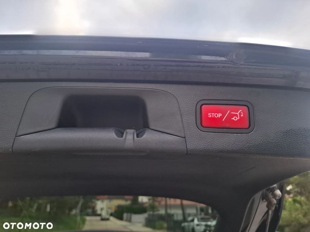 Mercedes-Benz GLC 300 e 4-Matic - 11