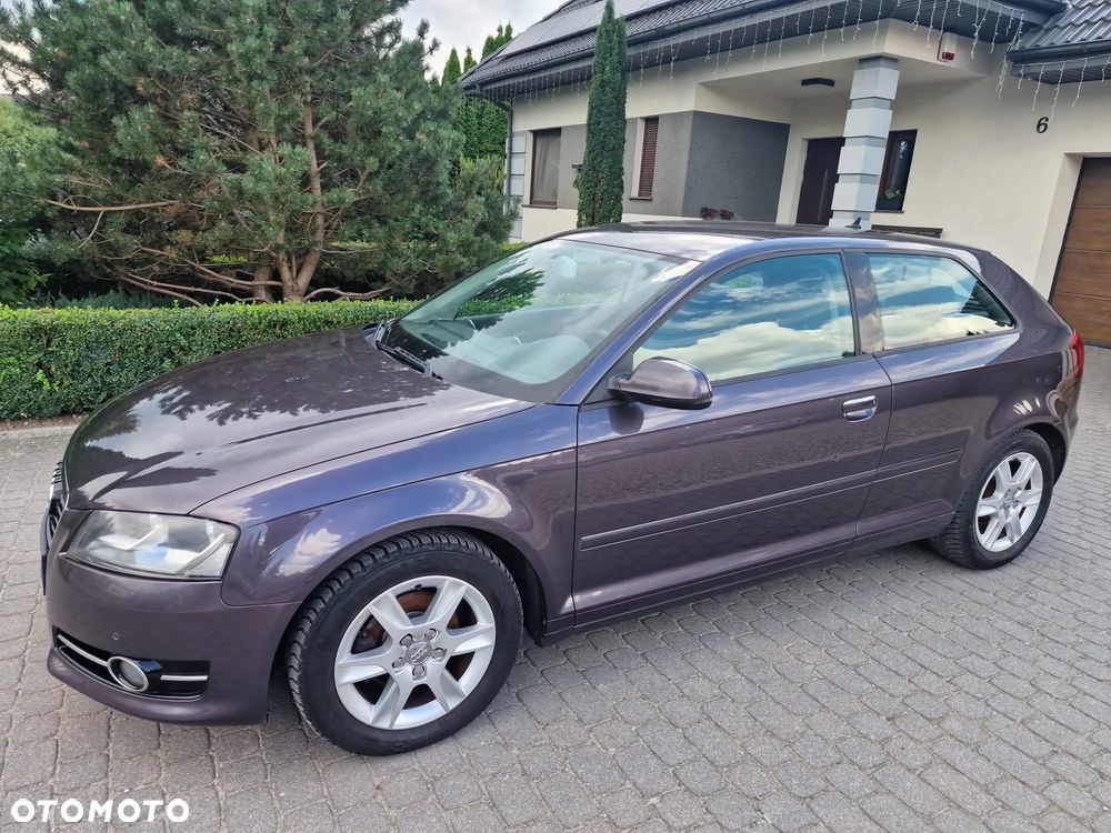 Audi A3 3-drzwiowe 1.6 TDI DPF Attraction - 1