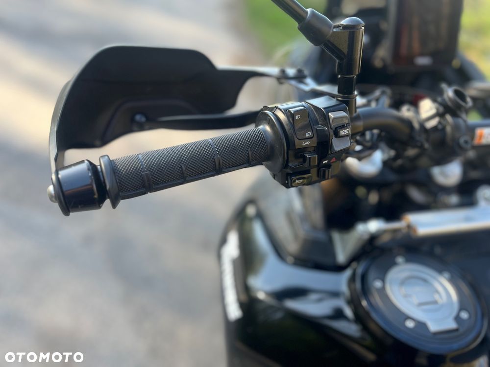 Yamaha Tenere - 10