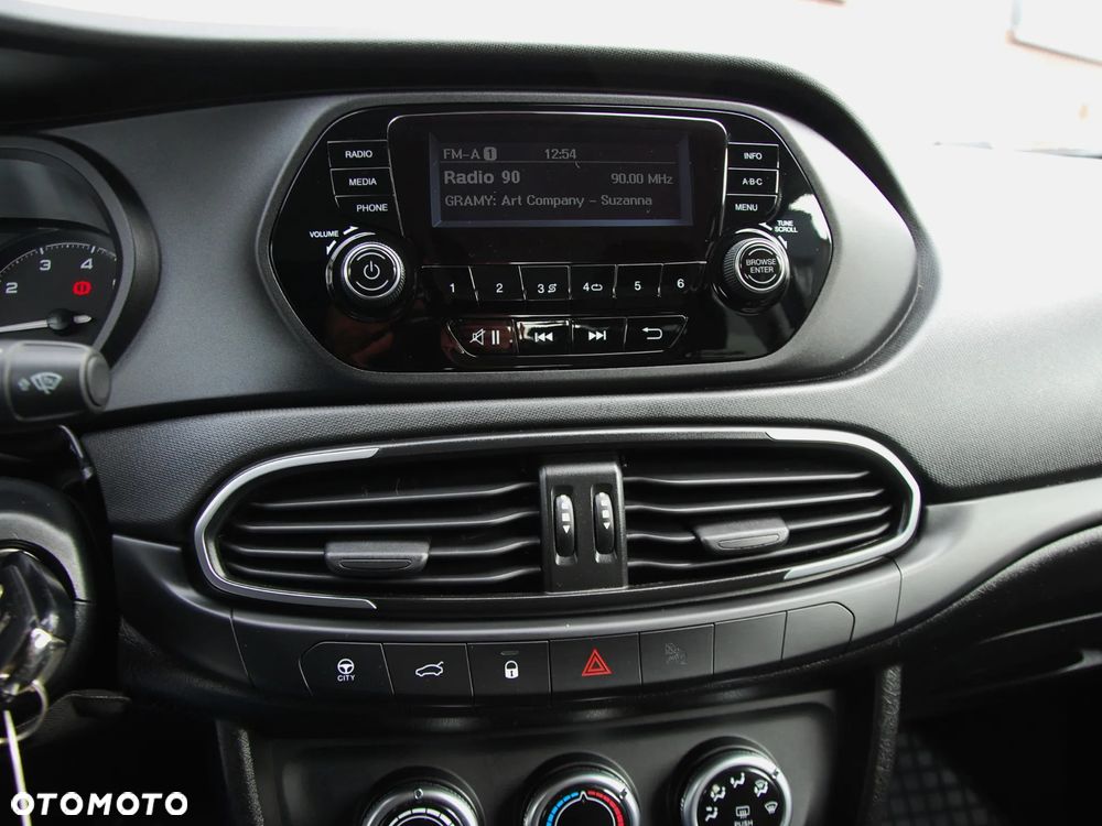 Fiat Tipo 1.4 Classic - 32