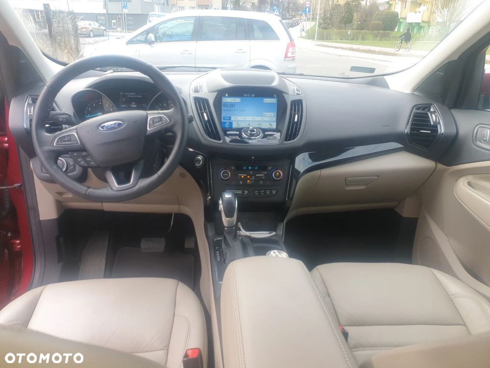Ford Escape 2.0 EcoBoost AWD Titanium - 6