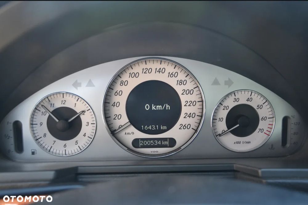 Mercedes-Benz Klasa E - 15