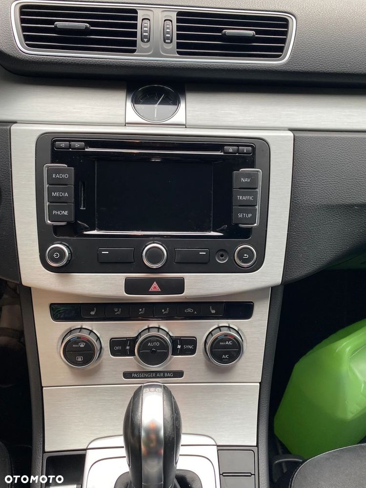 Volkswagen Passat 2.0 TDI Highline DSG - 10