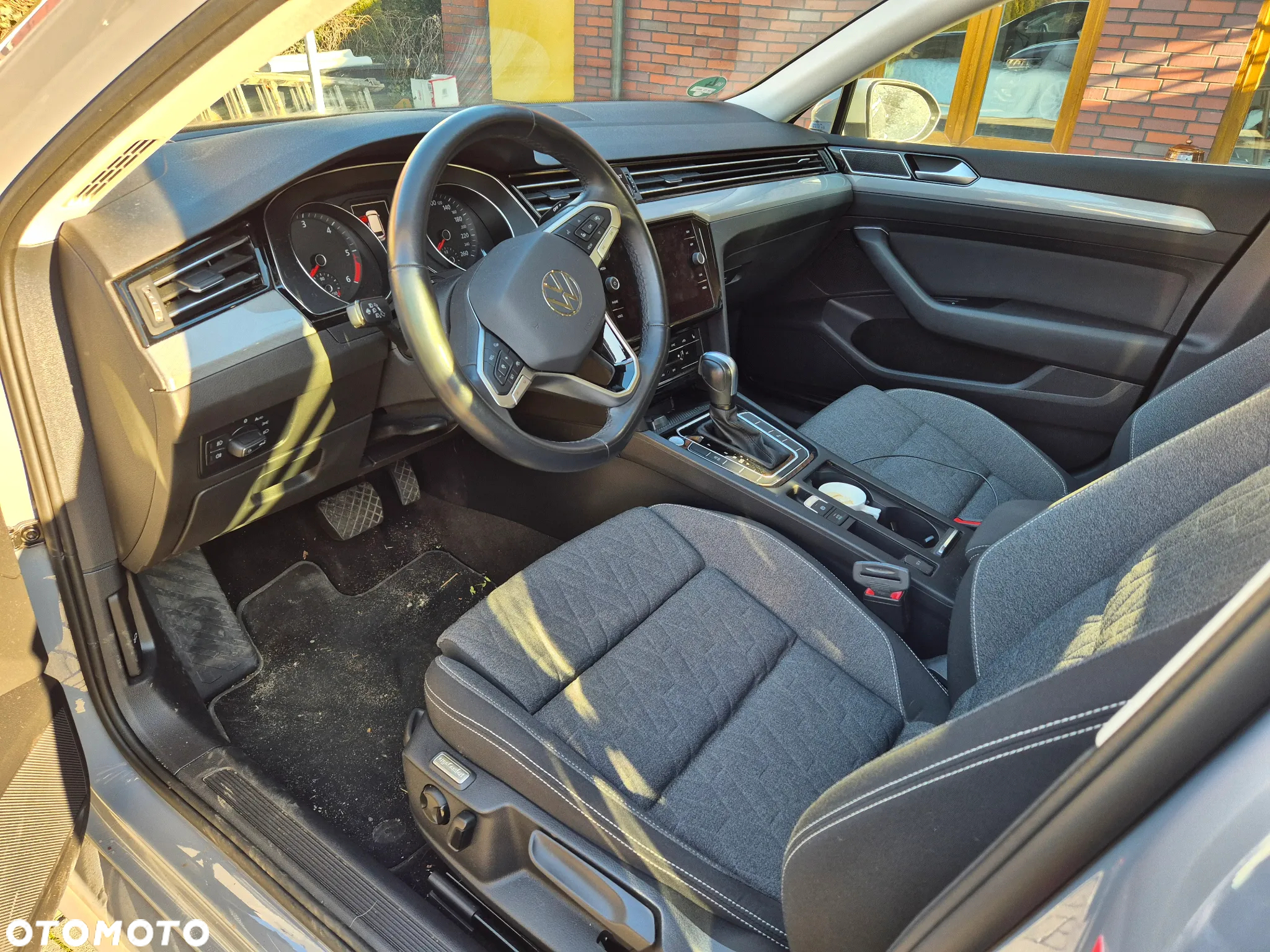 Volkswagen Passat - 11