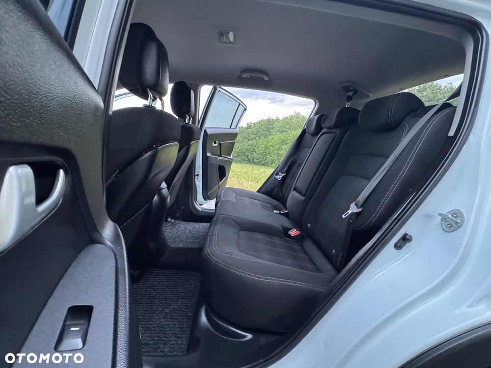 Kia Sportage 1.6 GDI L 2WD - 31