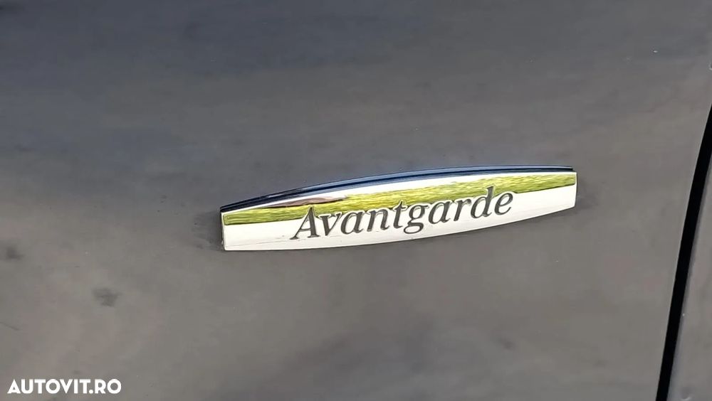 Mercedes-Benz V 250 (BlueTEC) d extralang 4Matic 7G-TRONIC Avantgarde Edition - 7