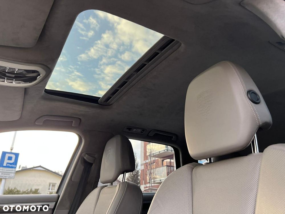 Porsche Cayenne Turbo Tiptronic S - 23