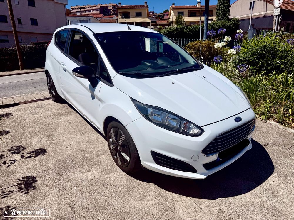 Ford Fiesta 1.0 T EcoBoost Titanium - 1