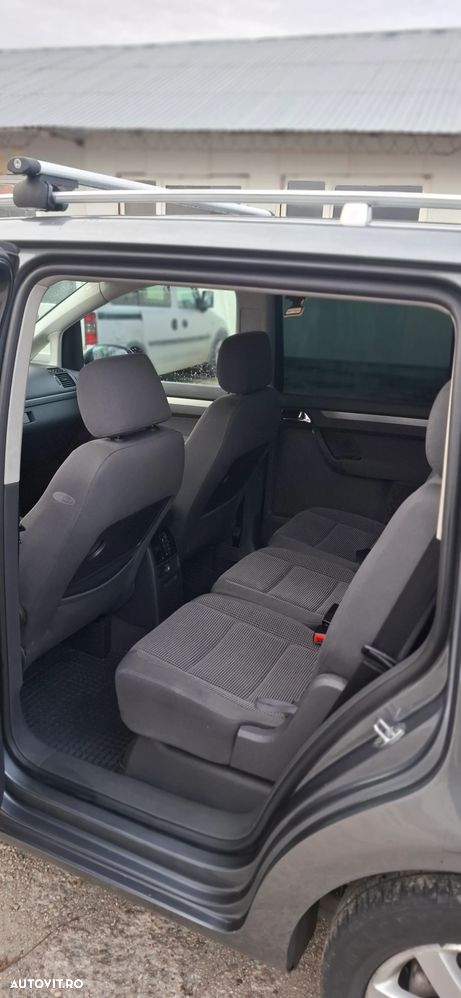 Volkswagen Touran 1.9TDI Highline - 8