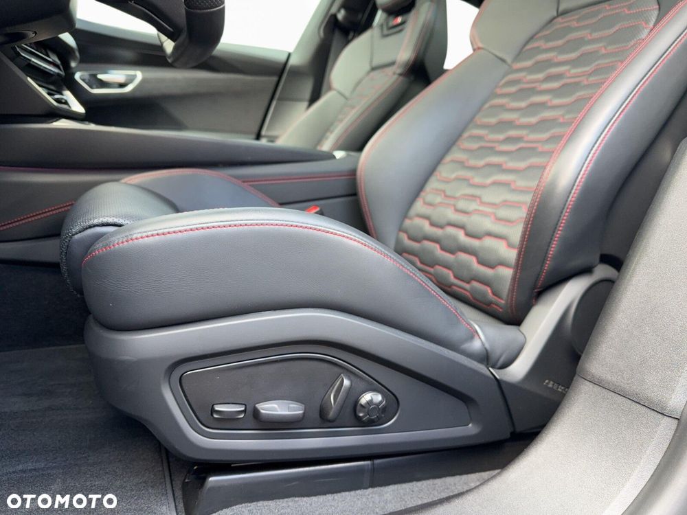 Audi e-tron GT 105kWh S Quattro - 16