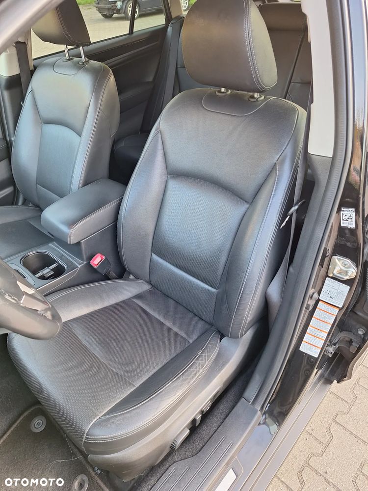 Subaru Outback 2.0D Exclusive Lineartronic - 19