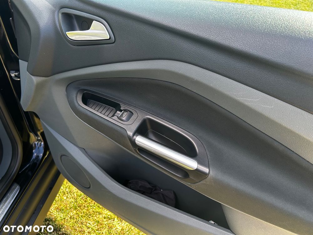 Ford Grand C-MAX 1.6 TDCi Titanium - 19