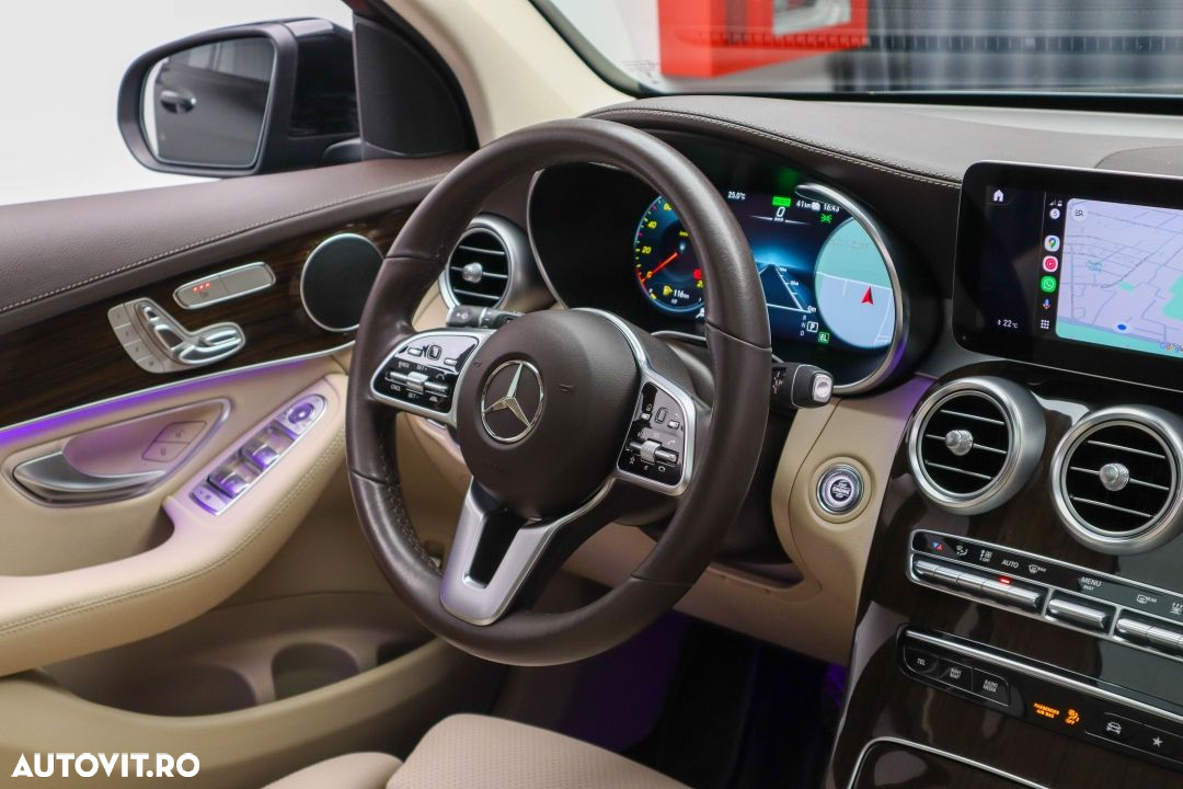 Mercedes-Benz GLC 300 de 4Matic 9G-TRONIC AMG Line Plus - 29
