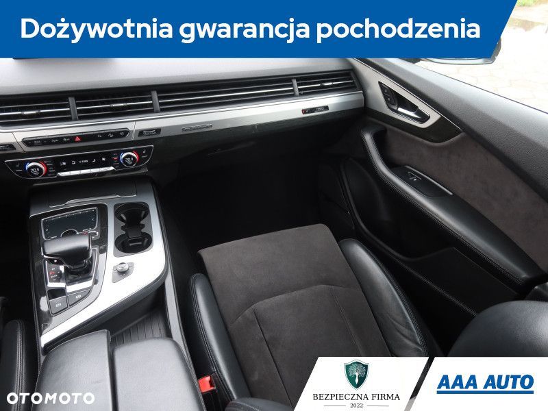 Audi Q7 - 10