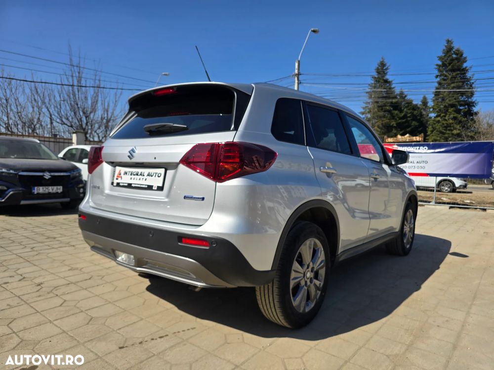 Suzuki Vitara 1.4 Boosterjet MHEV Passion - 6