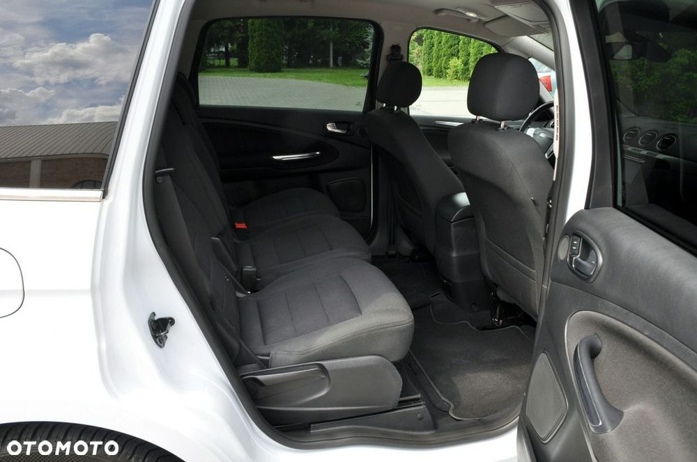 Ford S-Max - 19