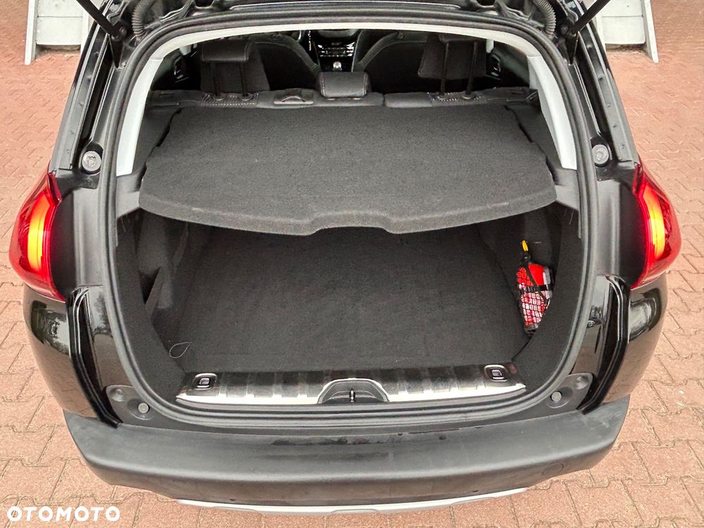 Peugeot 2008 1.2 PureTech Allure Pack S&S - 28