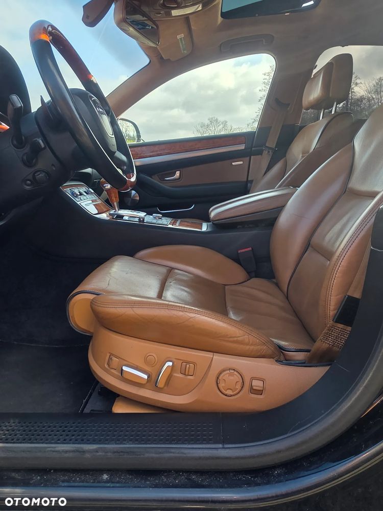 Audi A8 4.2 FSI Quattro - 6