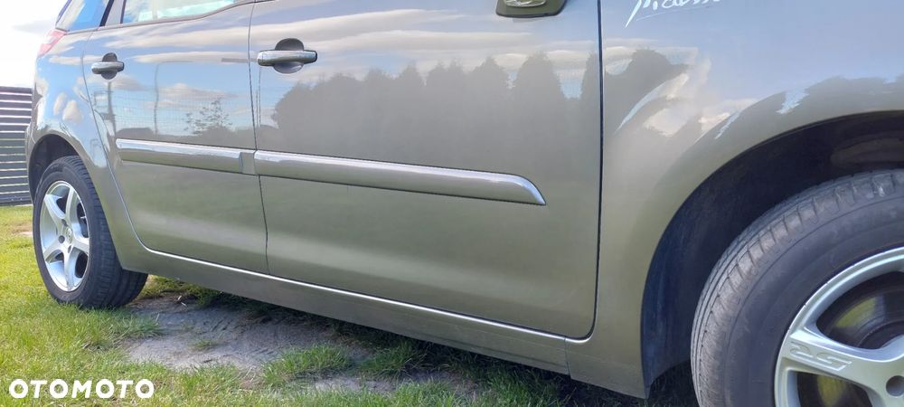 Citroën C4 Picasso 1.8i Impress - 3