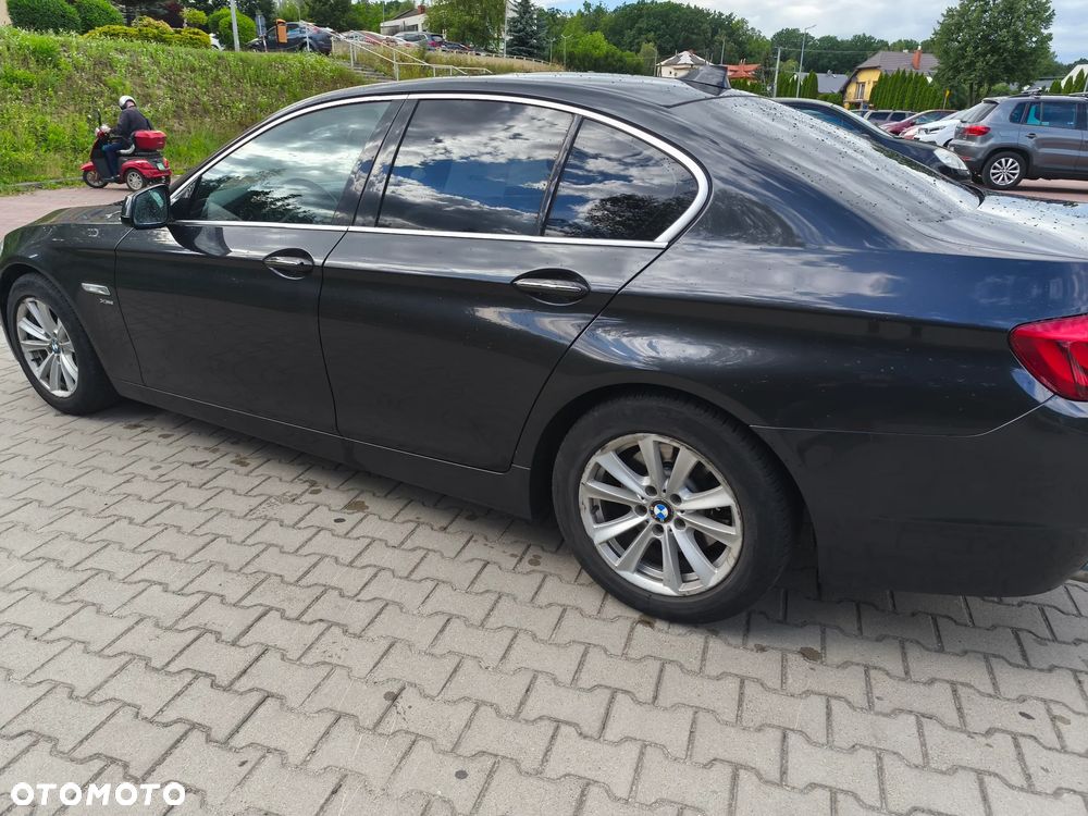 BMW Seria 5 525d xDrive Sport-Aut Luxury Line - 15